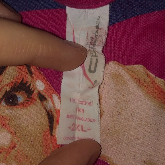 JUNIORS 2XL “we can do it” hot pink T-shirt - Picture 3 of 4